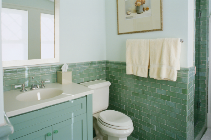 Heating for Small Bathrooms: Smart, Space Saving Solutions That Actually Work